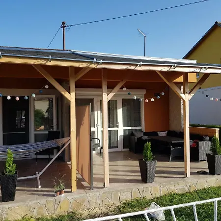 Balaton Relax Apartmanhouse Apartment Balatonfenyves