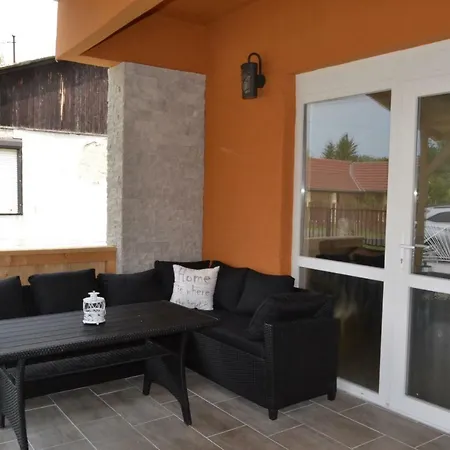 Balaton Relax Apartmanhouse Apartment Balatonfenyves